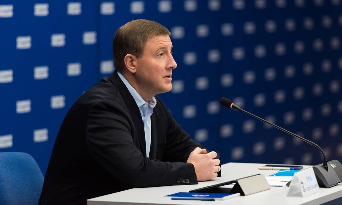 Совфед одобрил закон о пожизненном заключении для педофилов. Сенатор Турчак порадовался, что «многие из них не доживают до суда»