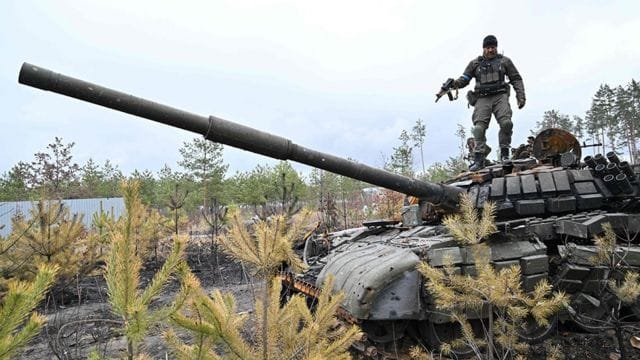 Россия потеряла 9000 единиц боевой техники в войне с Украиной — Oryx