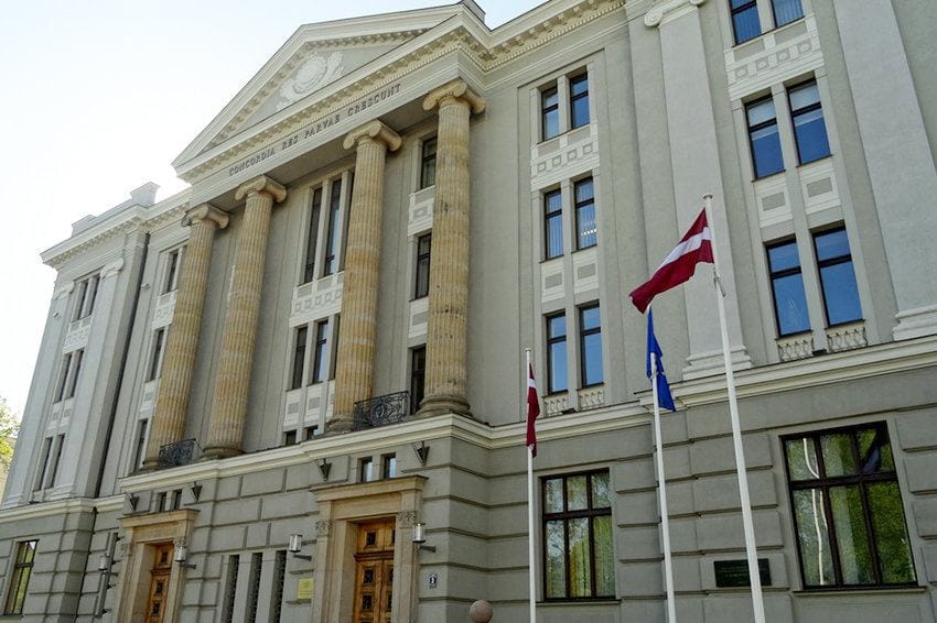 Консульства Латвии за рубежом перестанут выдавать визы россиянам с 26 июня